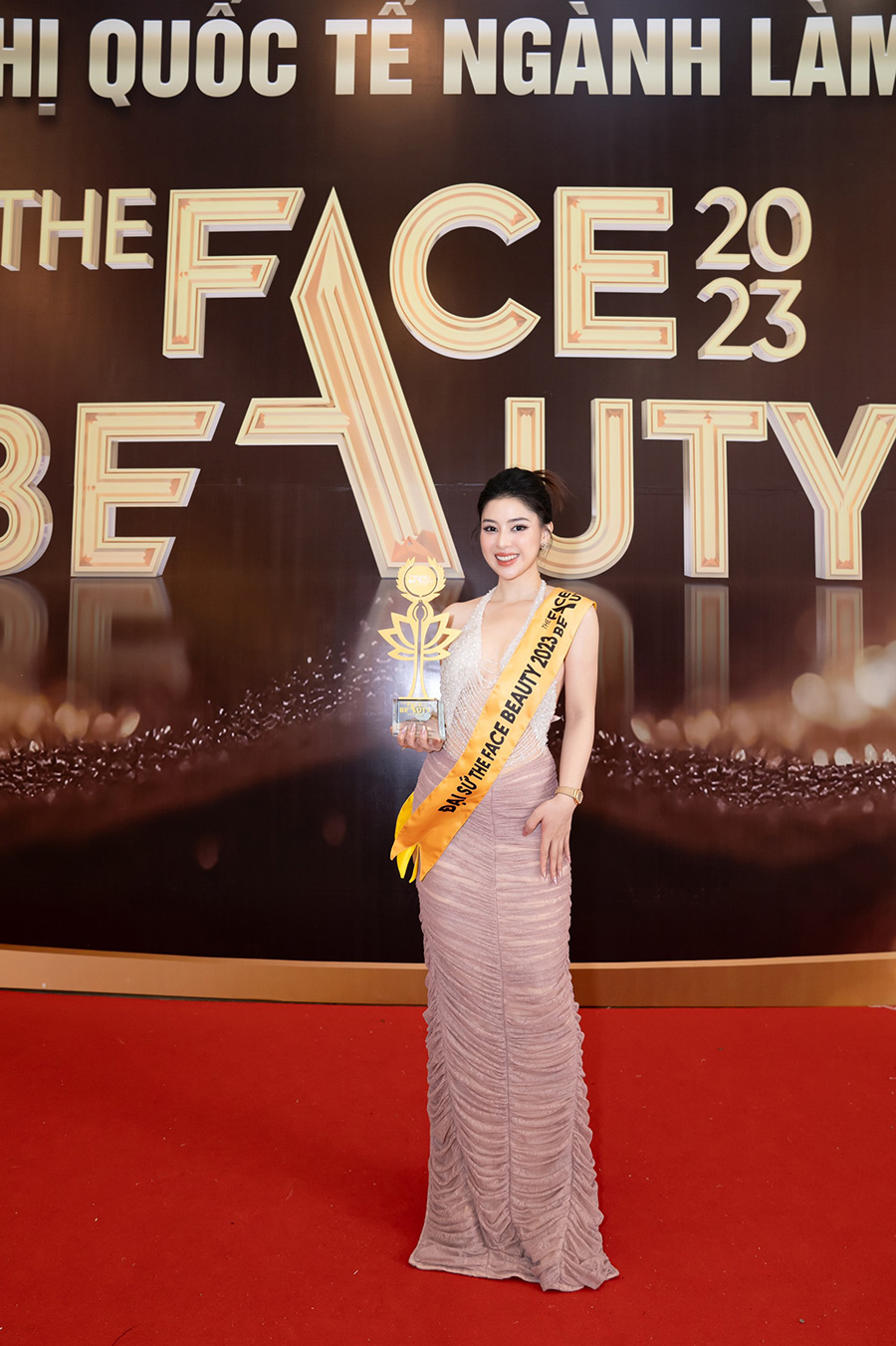 Jade Vu dai su the face beauty 2023 6