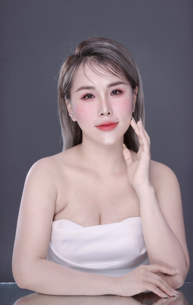 MS TUYEN CARA 8