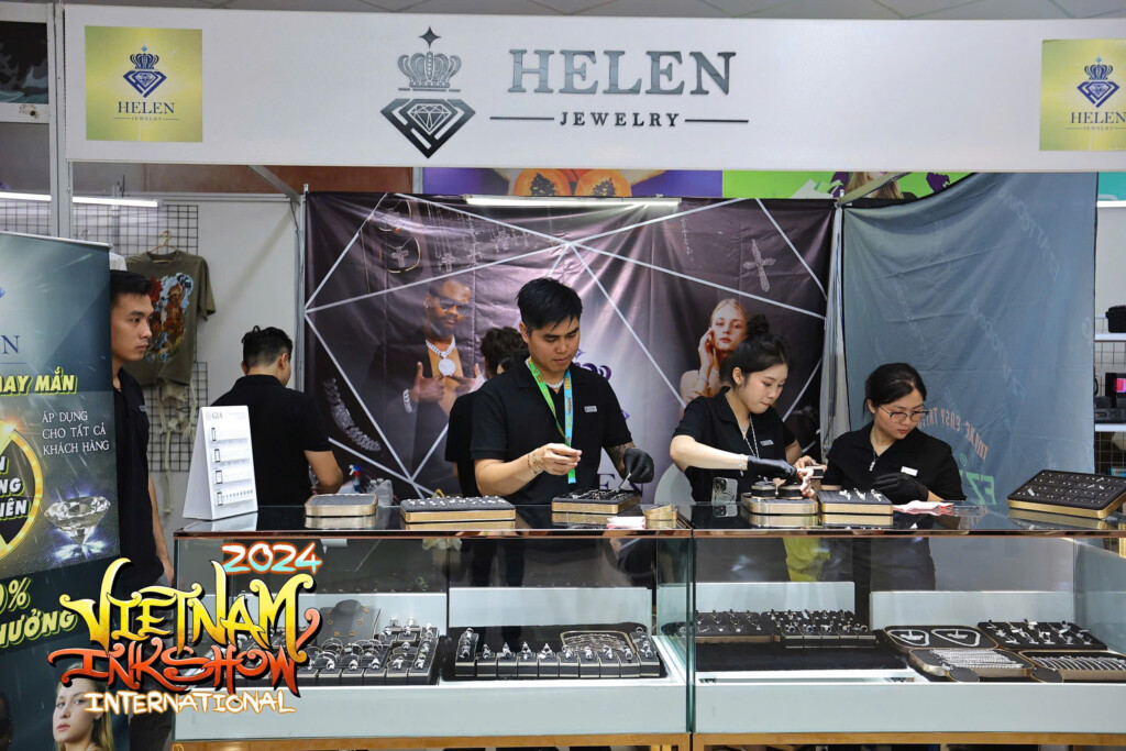 helen diamond jewelry nha tai tro vang dem lai su lap lanh cho viet nam ink show international 2024 1