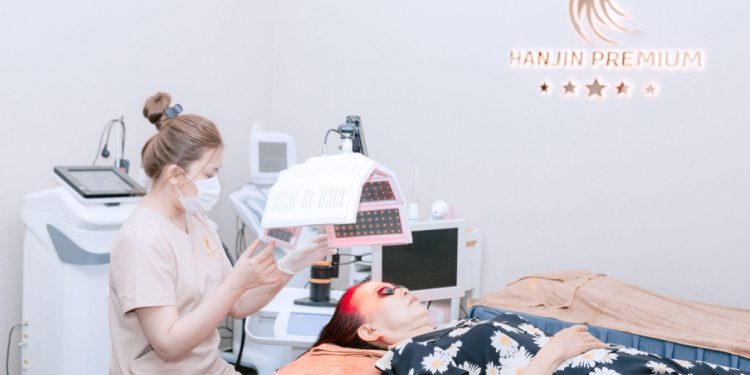 Đón đầu xu hướng thẩm mỹ 2025: Viện thẩm mỹ Quốc tế HanJin Premium mang công nghệ làm đẹp hàng đầu thế giới đến Việt Nam