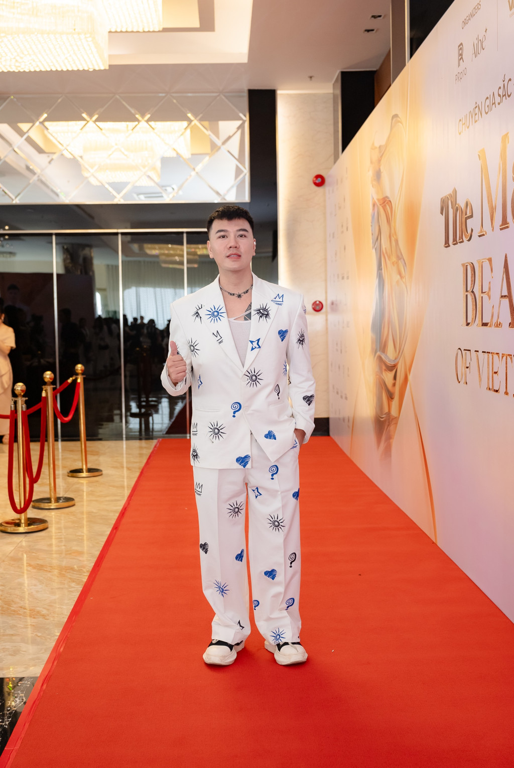 master duy anh giam doc dua nganh phun xam viet nam thang hoa tai the masters beauty of vietnam season 2 4